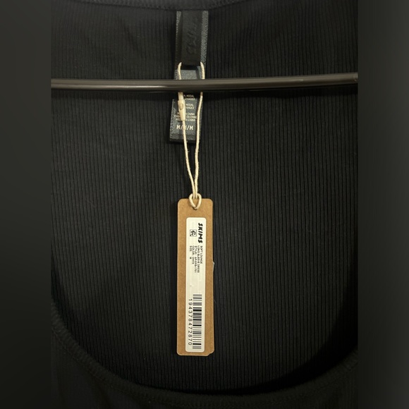 NWT SKIMS Soft Lounge Long Sleeve Ribbed Dress Onyx Size M - Picture 8 of 8